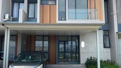 Rumah Modern LT 104 Jual di BSD, Tangerang