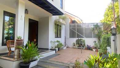 Jual Rumah Cantik Luas 140 m2 di BSD Kencana Loka, Tangerang