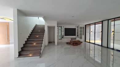 Jual Rumah Bagus LT 200 m2 di Muara Karang, Jakarta Utara