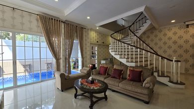 Jual Rumah Siap Huni di Taman Grisenda, Jakarta Utara, Luas 290 m2