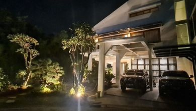 Rumah Mewah Luas 225 m2, di BSD Delatinos, Tangerang