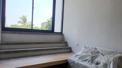 Jual Rumah Mewah Luas 65 m2 Kawasan BSD Green Wich, Tangerang