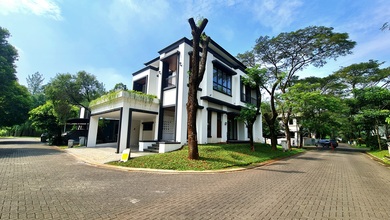 Jual Rumah Mewah Luas 203 m2 Kawasan BSD City, Tangerang