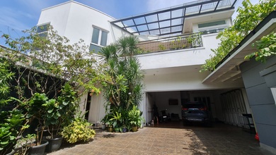 Jual Rumah Megah Luas 607 m2 di Pondok Indah, Jakarta Selatan