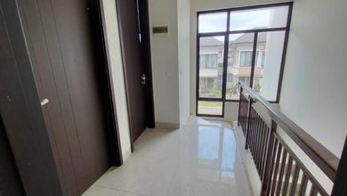 Jual Rumah Megah LT 112 m2 Area BSD Eminent, Tangerang