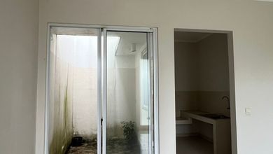 Jual Segera Rumah Mewah di BSD Eminent, Tangerang, LT 96 m2