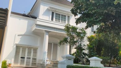 Jual Rumah Megah LT 300 m2 Area BSD De Park, Tangerang