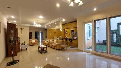 Rumah Mewah Luas 300 m2, di Gading Serpong Pondok Hijau Golf, Tangerang