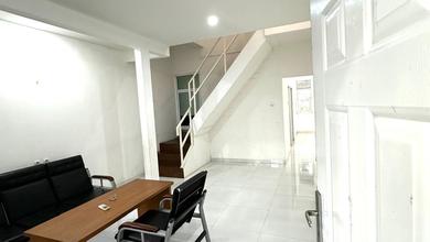 Rumah Modern LT 240 Jual area BSD Giri Loka, Tangerang