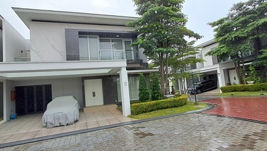 Jual Cepat Rumah Mewah di Gading Serpong, Tangerang, Luas 240 m2